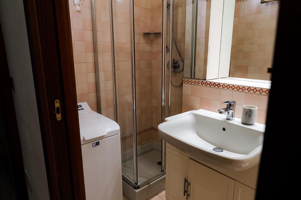 Juliet Deluxe Apartment Верона Екстериор снимка
